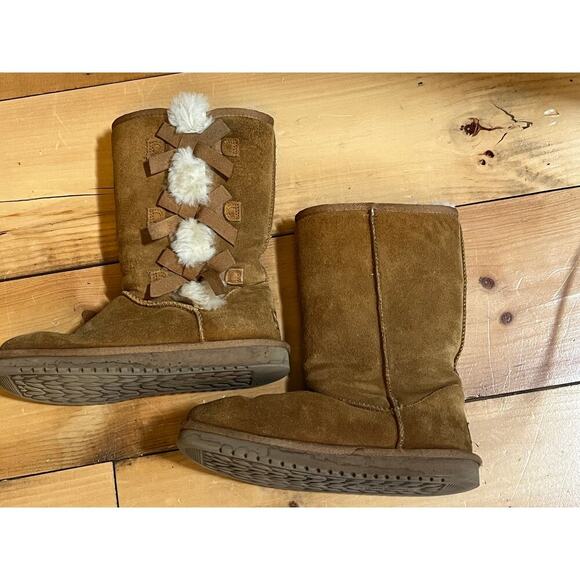 Koolaburra by UGG suede winter boots. bows. brown. womens size 7 - Picture 2 of 6